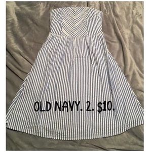 Old navy size 2 blue white strapless dress